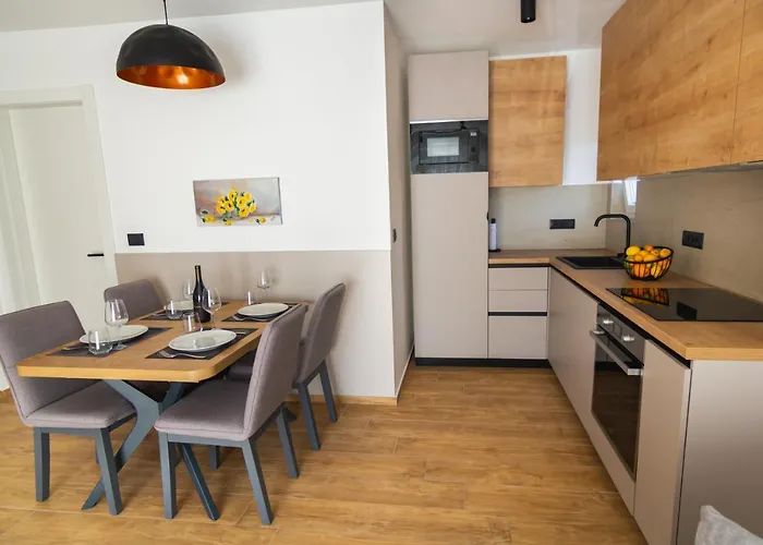 Life Modern With Terraces Near Arena - Free Parking - Walk To Center Apartman *