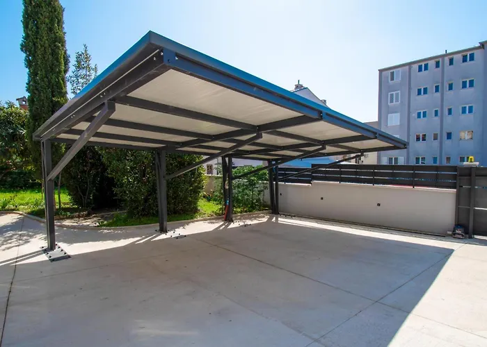 Apartman Life Modern With Terraces Near Arena - Free Parking - Walk To Center Póla