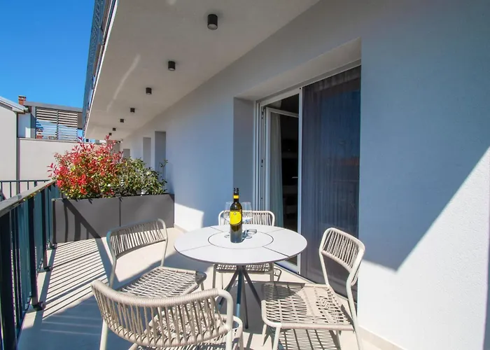 Apartman Life Modern With Terraces Near Arena - Free Parking - Walk To Center Póla
